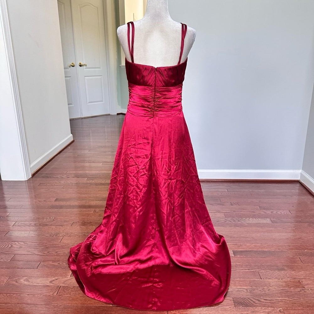Made in USA Belsoie Red Satin Plunge Feminine Dainty Simple Gown Dress - Picture 5 of 12
